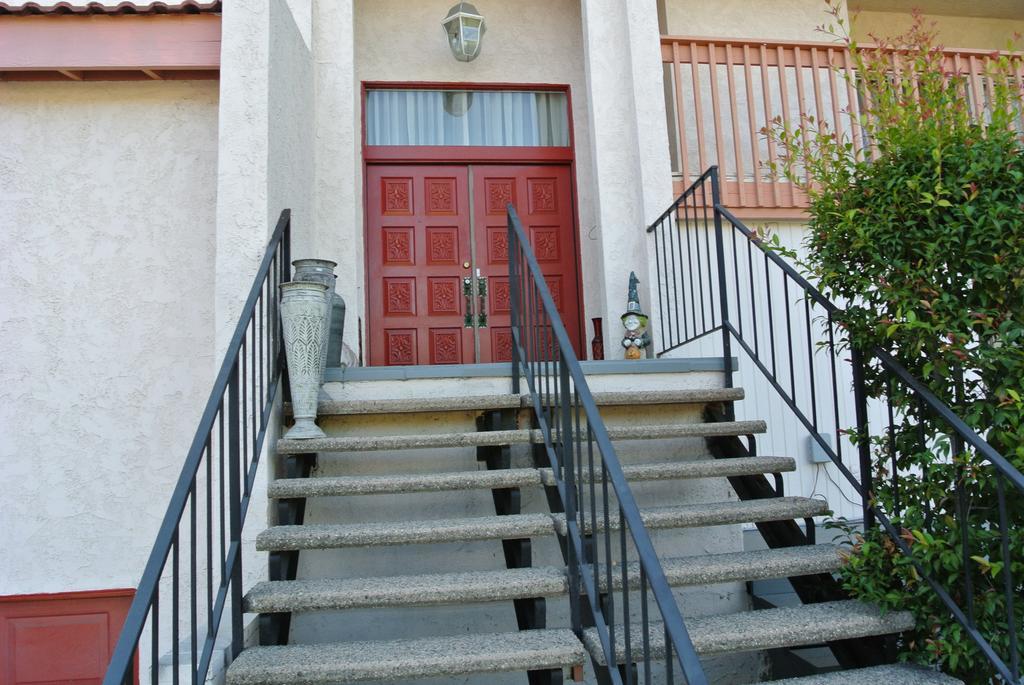 Bed And Breakfast In Hollywood Hills Los Angeles Exterior foto