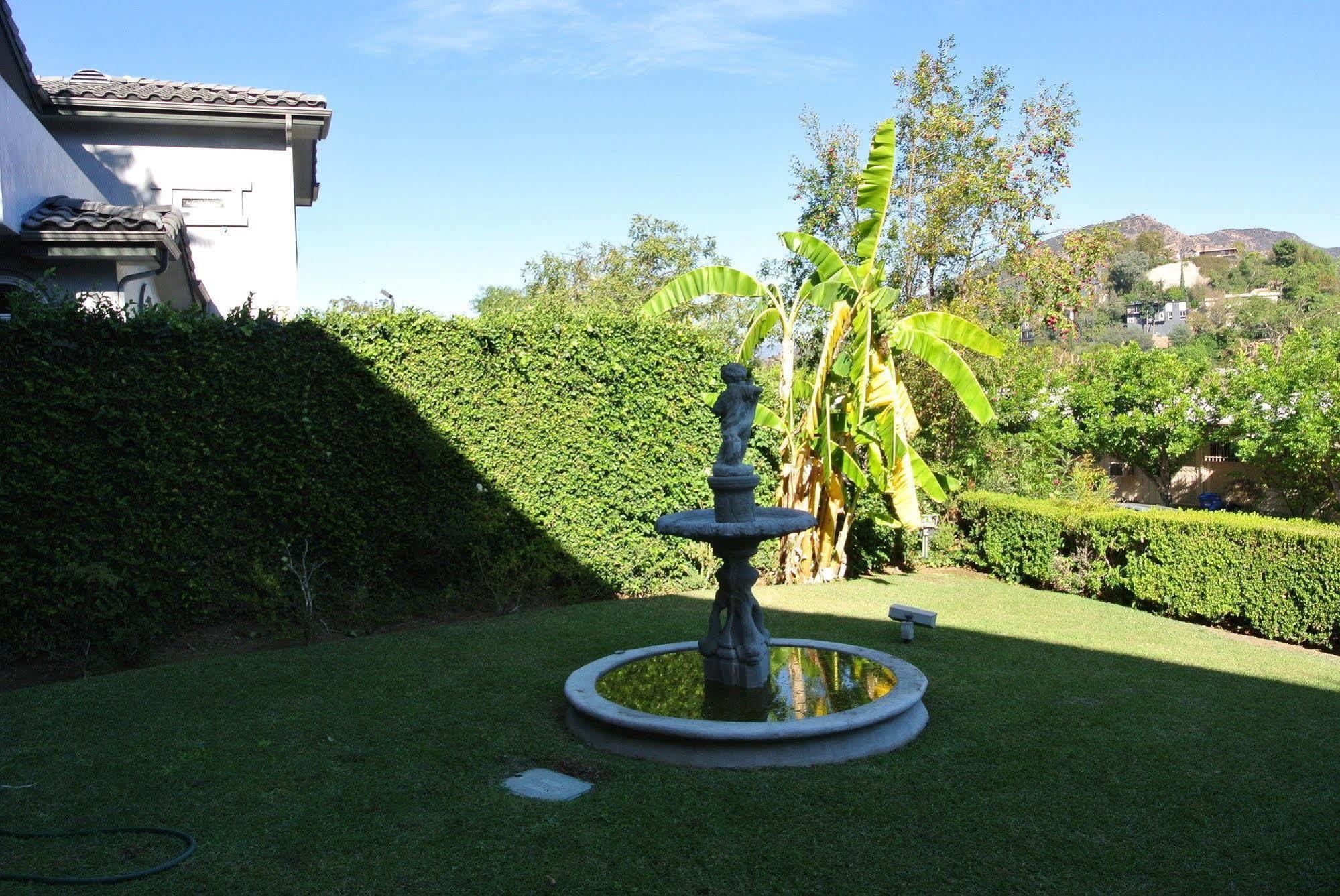 Bed And Breakfast In Hollywood Hills Los Angeles Exterior foto